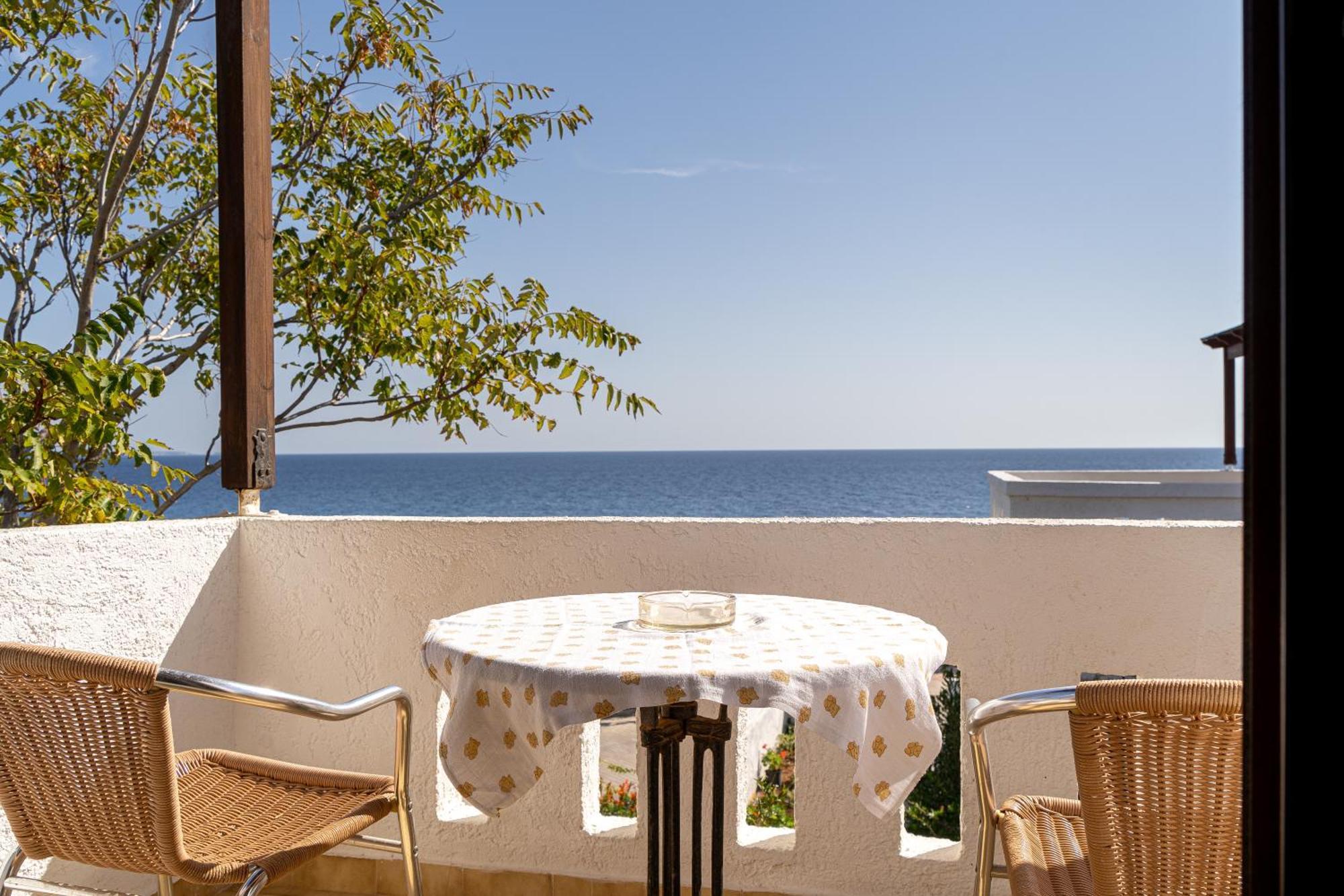Akrotiri Apartments Makriyialos Bagian luar foto