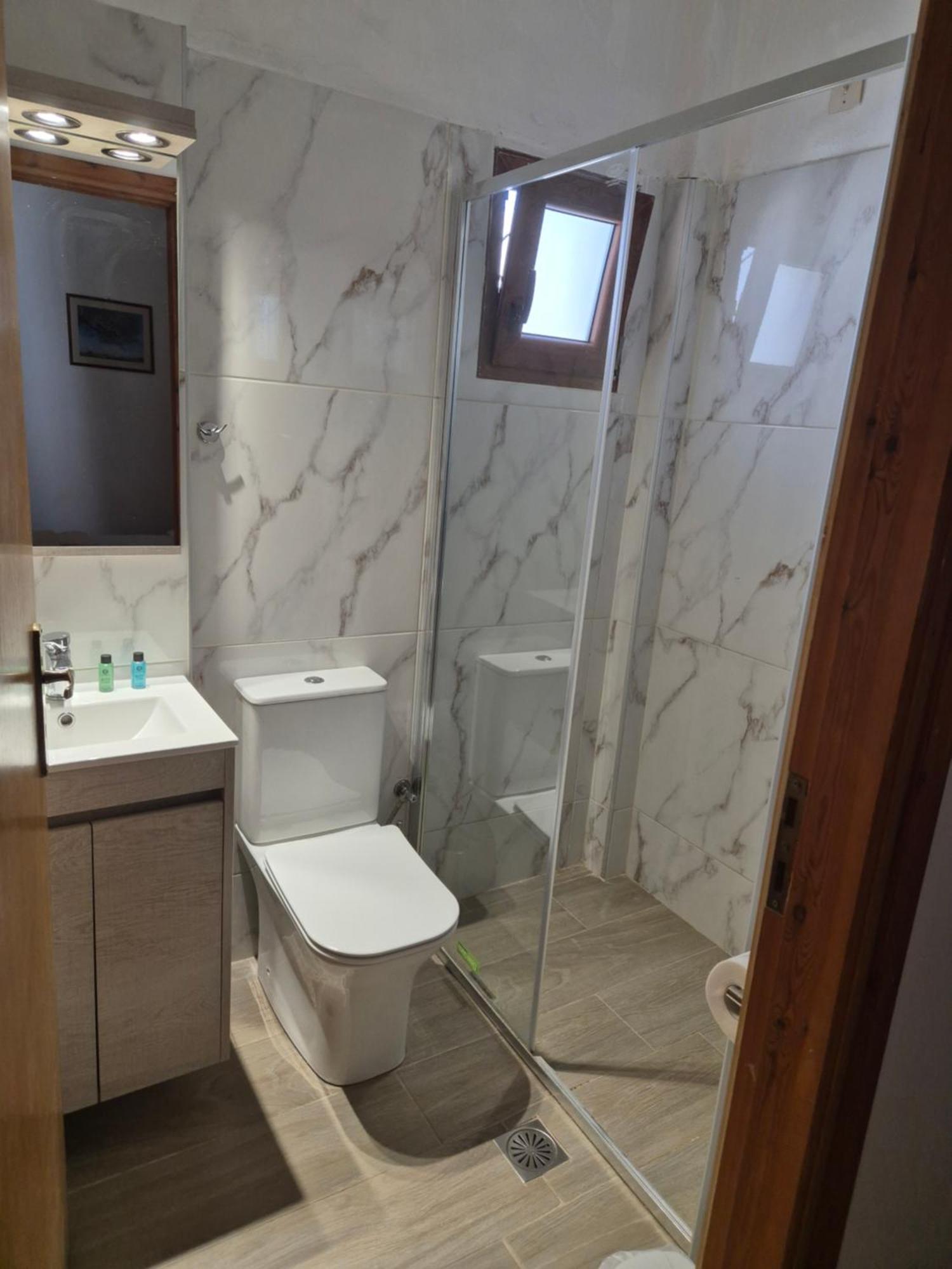 Akrotiri Apartments Makriyialos Bagian luar foto