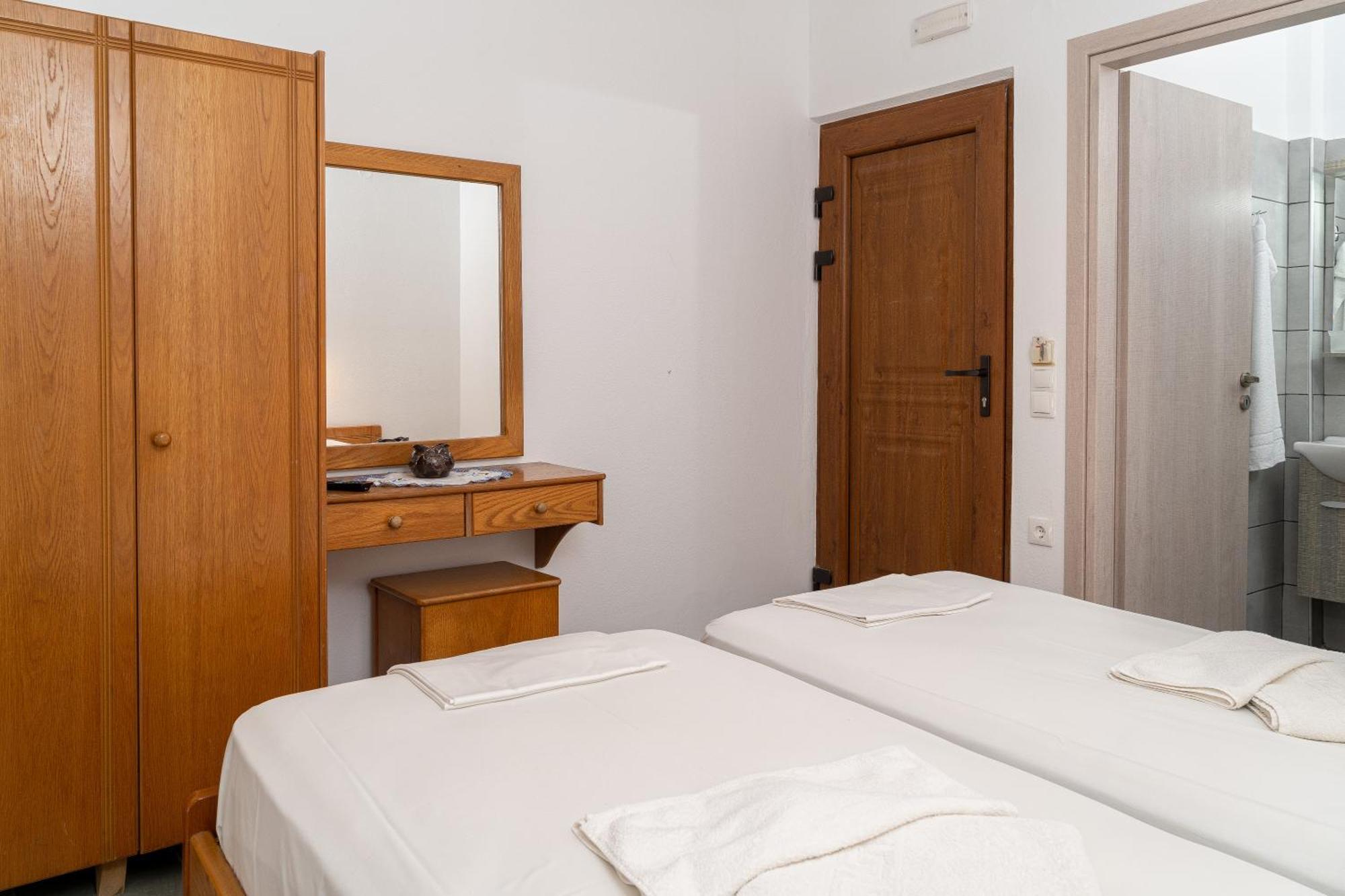 Akrotiri Apartments Makriyialos Bagian luar foto