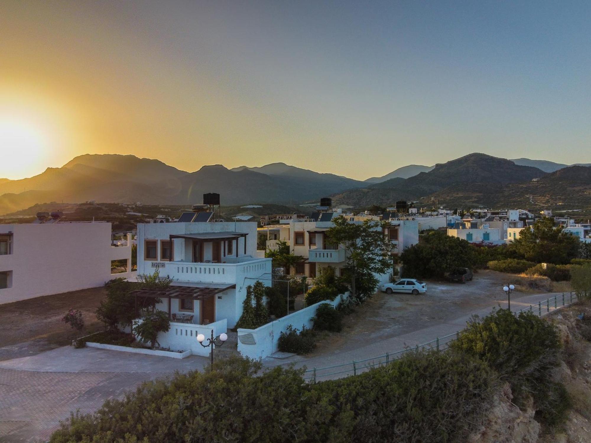 Akrotiri Apartments Makriyialos Bagian luar foto